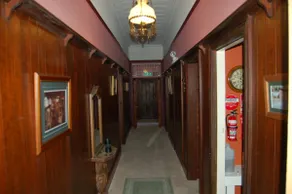 Holed up at the Bank! - Image 3