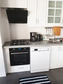 Best Located Flat!Check Reviews!Ask LongStay Price - Image 2