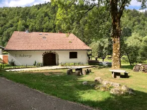 Geräumiges Familien-Gasthaus inmitten der Natur - Image 3