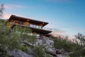 Modern Mountain Escape atop South Mountain - Image 2