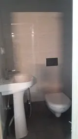 Cozy and Comfortable Room - Image 2