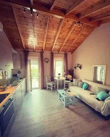 Seaside balcony apartment - Image 3