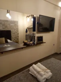 Lux Studio 1 - Image 2