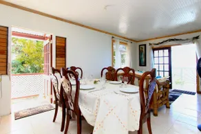 Plombagine Cottage- Beachfront 3 beds w WIFI & AC - Image 4