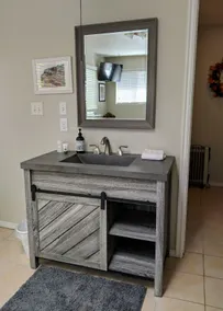A Sunlit walkable Hideaway, Private Entrance - Image 4