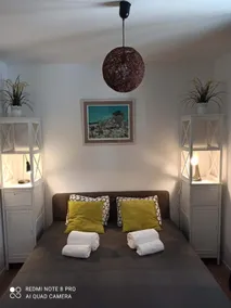 Two studio apartments with a pool for 9 people - Image 4