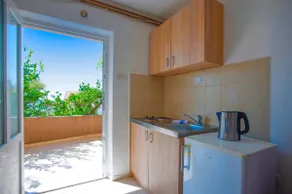 Beautiful Stylish Studio For 2 With Pool Access - Image 5