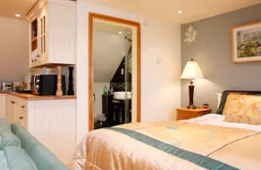 Private Studio in a beautiful and charming village - Image 4