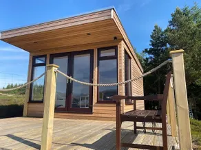 Enjoy pure tranquillity at Per Mare Per Terram - Image 5