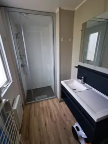 2-bedroom cottage on a campsite - Image 2