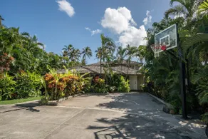 Experience Oceanfront Paradise on O'ahu - Image 2