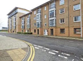 Comfortable, self contained 2 double beds town apartment near Pittodrie Stadium - Image 3