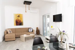 Iliana Sea Side House - Image 4