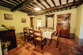 Tuscan Villa private infinity pool, exclusive location, AC, extra services - Image 3