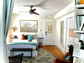 Bright Airy Luxurious Abode in Walkable Riverside - Image 2