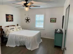 The Cottage on Bradley, McKinney Downtown retreat… - Image 3