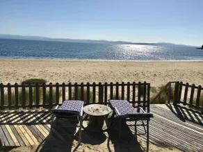 Hobart Beach Front Cottage - Image 4