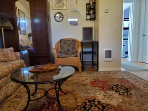 Livingroom/kitchenette/bdrm/bath-quiet street/area - Image 4