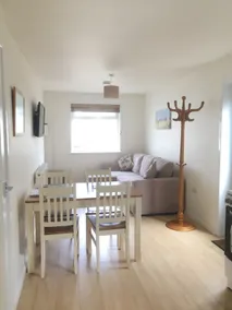 The Nook Cosy flat to sea, town and amenities - Image 2