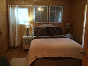 Deer Lodge Bed & Breakfast - Image 4