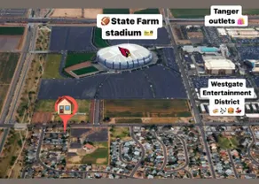 Walk to stadium! 3 or 4 bedroom option! Pets ok - Image 3