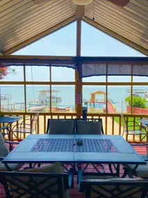 El Sueño Lakehouse: Beachfront & Gazebo - Image 5