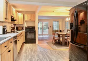 Bright, Airy Home in Hudson! - Image 5