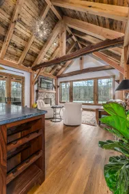 The Maury River Treehouse - Image 2