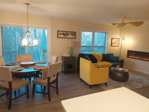 Modern Two Bedroom House in the Woods - Image 4