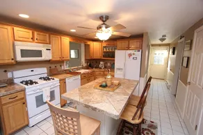 18 Great Hill Rd - Image 2