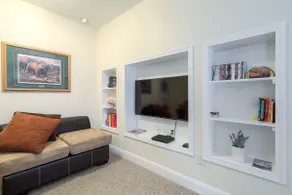 Lake shore studio - Image 4