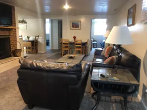 5 miles to Big Cottonwood Canyon! Basement apt. - Image 2