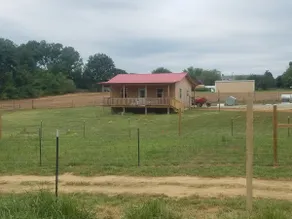 Little Red Roof Farm House - Image 2