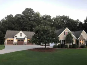 Modern Carriage House - Image 3