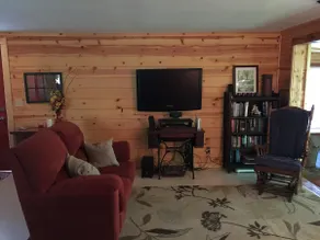 Koi cottage located in the woods with hot tub - Image 5