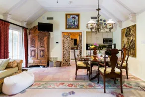 Peaceful Creekside Guesthouse & Zen Garden Retreat - Image 3