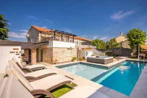 Villa Hrustika - heated pool, jacuzzi & sauna - Image 4