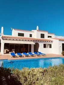 Villa con piscina privata e vista sul mare - Image 3