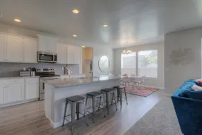 *NEW* Contemporary Retreat in Meridian, sleeps 8 - Image 3