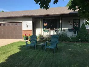 South Holland, Large Lower Level with pool table. - Image 2