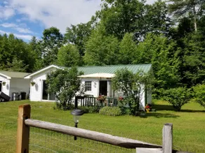 Spac/Track poolside homie country cottage firepit2 - Image 3