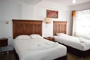 Elegant Family Apartment 5 - Image 4