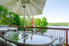 Vicky’s Hideaway Resort-Bancroft Diamond Lake - Image 3