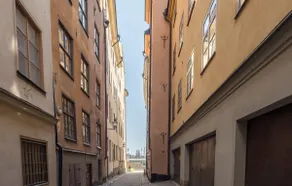Large Town House near Royal Castle, 400 years old - Image 2