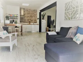 La Casita de Juani,La Suerte - Image 3