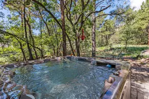 Flagstaff 4BR | Hot Tub, Pool Table, Arcade - Image 3