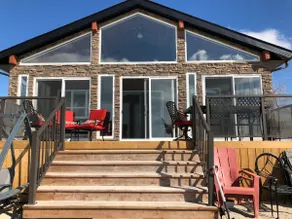 Le Crépuscule Beach House and Spa Retreat - Image 4