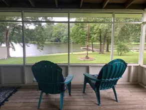 Lakeside Lodge w Floating Dock, Boat Ramp, 2 Kings - Image 4