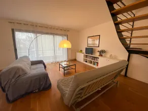 2 floor flat + Terrace, Eiffel Tower view - Image 1
