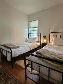 Near Downtown Creekside with Fireplace + Hot Tub - Image 5